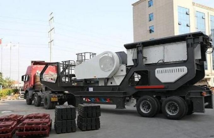 PP Series Mobile Jaw Crusher With Belt Conveyor / Coal Crushing Plant 10 - 35m3/H Capacity