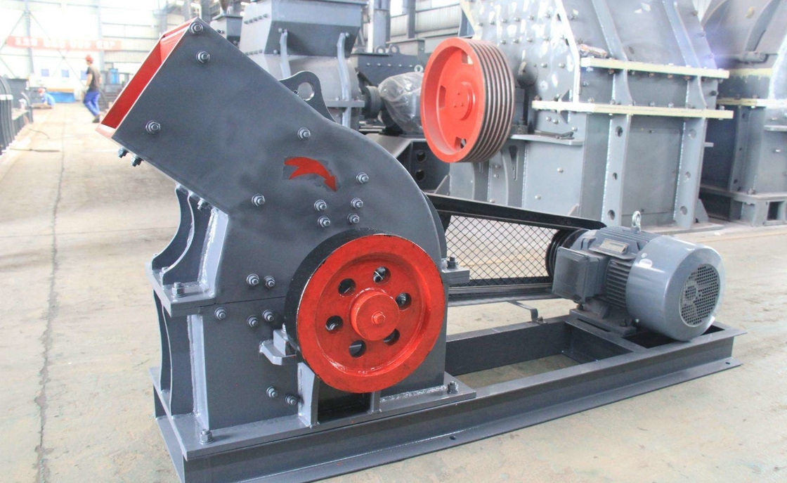 Small Portable Stone Hammer Crusher / Hammer Mill Rock Crusher 40 Tons